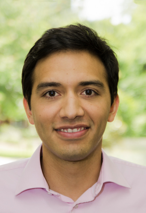 Rafael Almario headshot