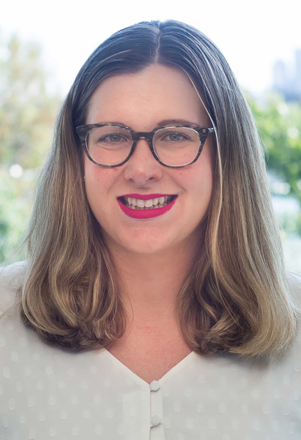 Hillary DuFrane headshot