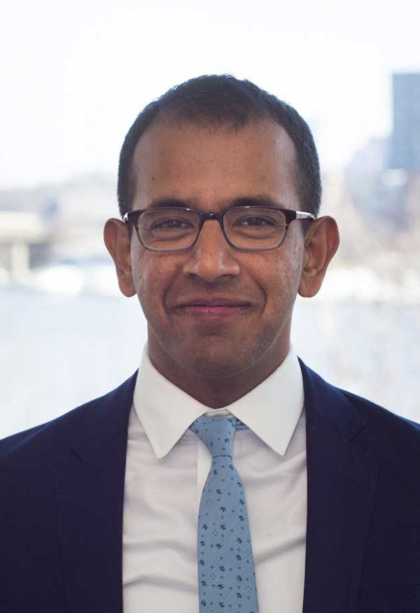 Anurag Komanduri headshot