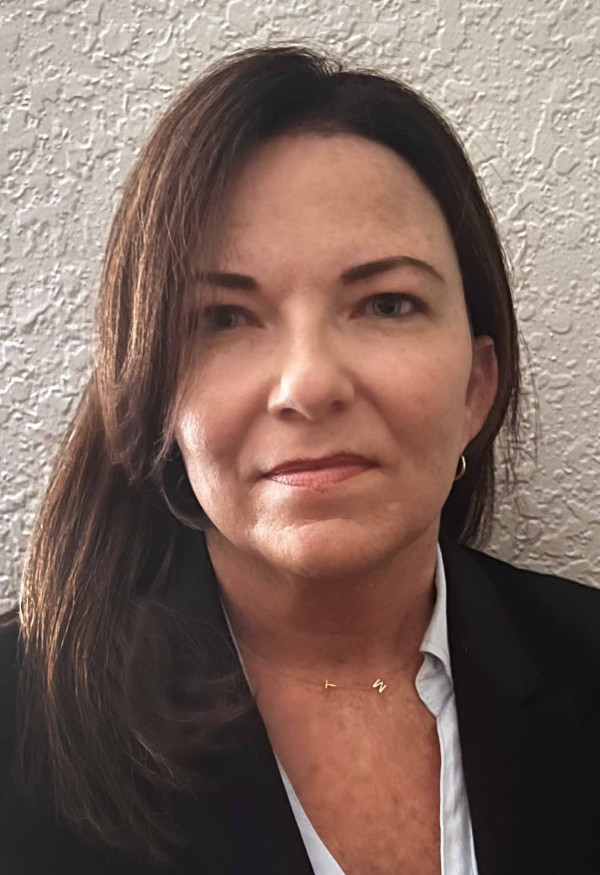 Claudette Mahan headshot