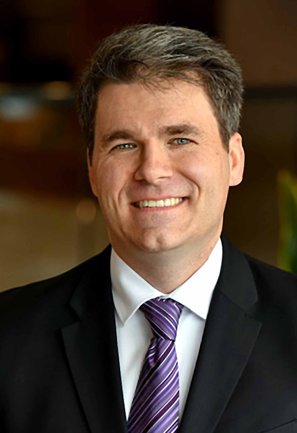 Russ Martin headshot