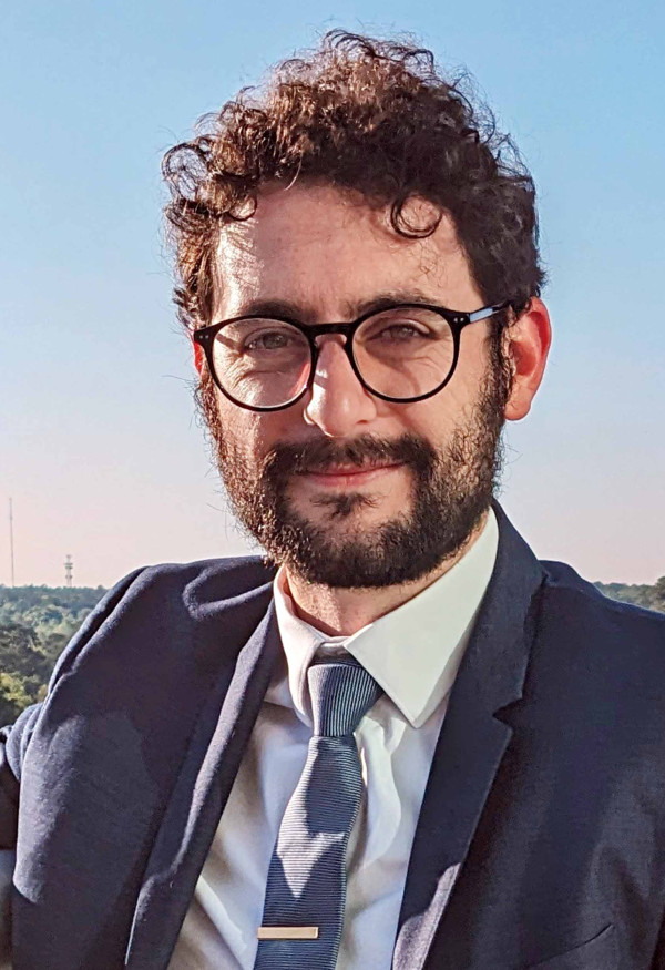 Levon Mikaelian headshot