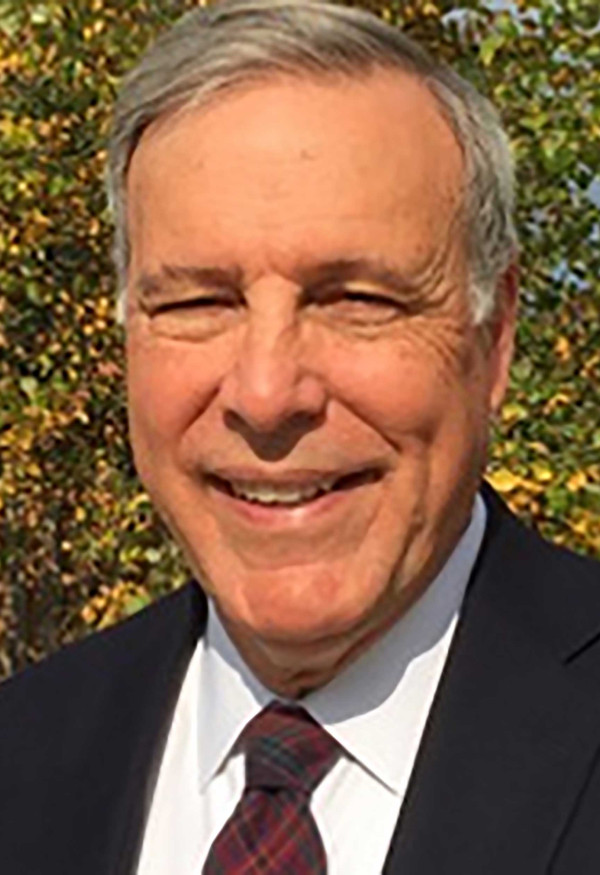 Robert Skinner headshot