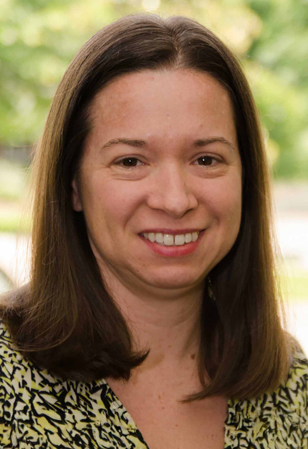 Sarah Walker headshot