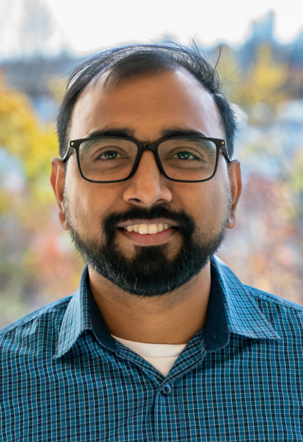 Vivek Yadav headshot